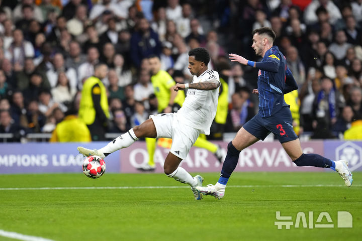 [마드리드=AP/뉴시스] 스페인 프로축구 프리메라리가 레알 마드리드의 호드리구. 2025. 1. 22.