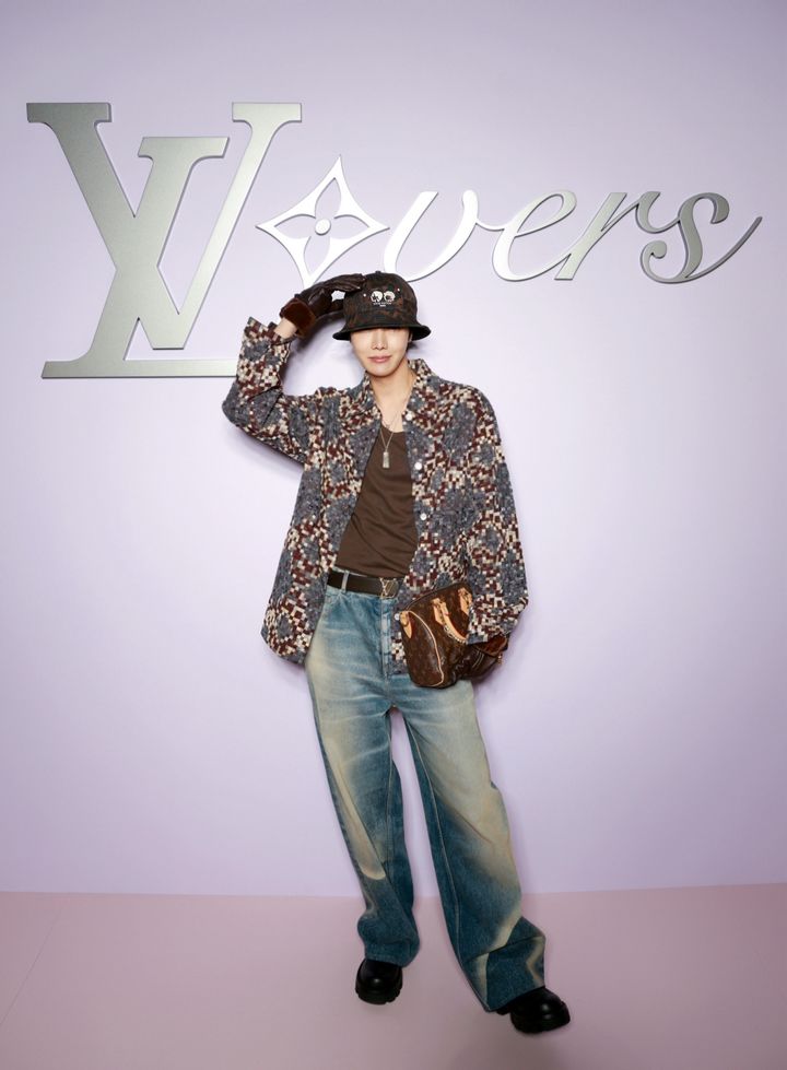 [서울=뉴시스] 제이홉. (사진 = 루이비통 제공) 2025.01.23. photo@newsis.com *재판매 및 DB 금지