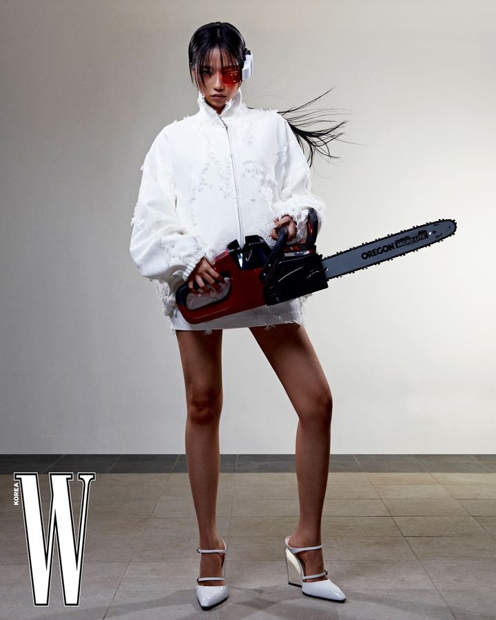 [서울=뉴시스] 조유리. (사진=더블유 코리아 제공) 2025.01.23. photo@newsis.com *재판매 및 DB 금지