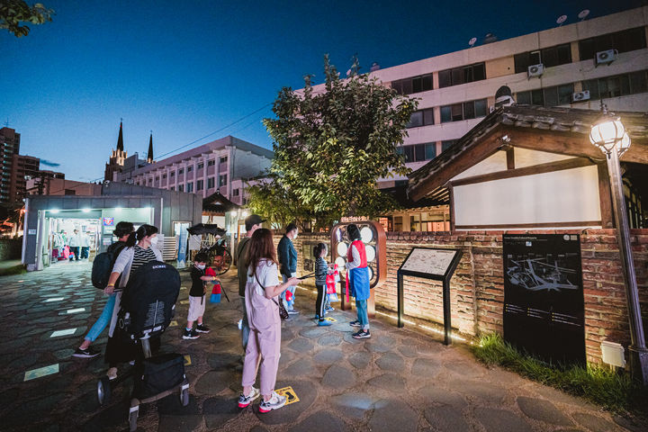 [대구=뉴시스] 대구시 중구는 설 명절을 맞아 지역 근대 골목 일원을 방문하는 관광객들을 위해 다채로운 이벤트를 운영한다. (사진=대구시 중구 제공) 2025.01.23. photo@newsis.com *재판매 및 DB 금지