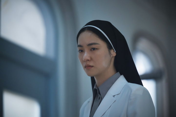 [클로즈업 필름]10년 전에 머물러 있으면 '검은 수녀들'