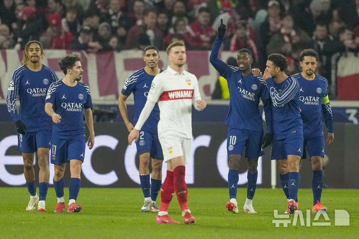 [슈투트가르트=AP/뉴시스]PSG, UCL 리그 페이즈 15위로 PO행. 2025.01.29.
