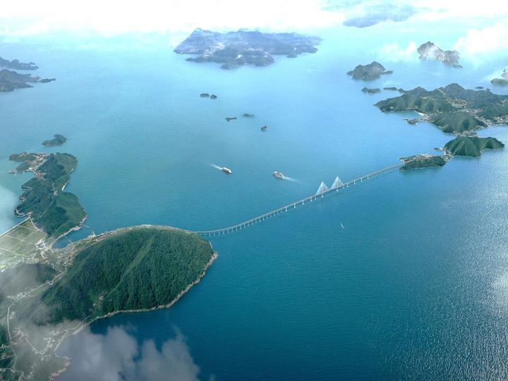 [광주=뉴시스] 완도군은 31일 국도 27호선 완도 약산~금일 연륙교 신설사업이 정부의 '제6차 국도·국지도 건설계획'에 반영돼 예비타당성 조사 대상사업으로 선정됐다고 밝혔다. (조감도 사진=완도군 제공). 2025.01.31. photo@newsis.com *재판매 및 DB 금지