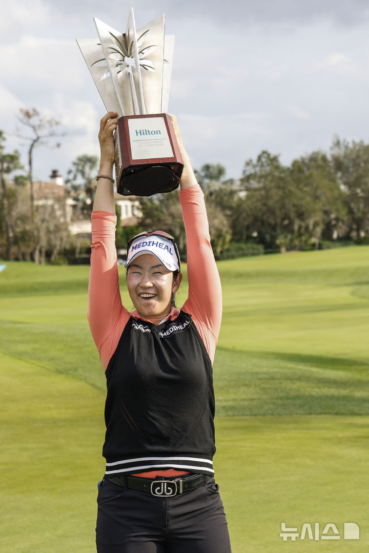 [올랜도=AP/뉴시스]김아림, LPGA 투어 개막전 와이어투와이어 우승. 2025.02.02.