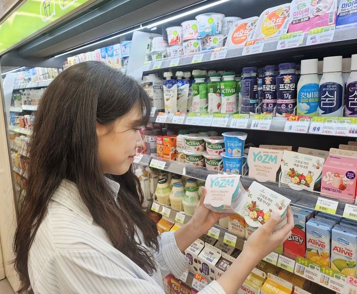 [서울=뉴시스] 편의점 CU가 이달 떠먹는 요구르트 5종을 순차적으로 출시한다고 4일 밝혔다. (사진=BGF리테일 제공) *재판매 및 DB 금지