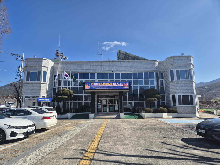 [밀양=뉴시스] 밀양시 산내면 행정복지센터 전경. (사진=뉴시스 DB). photo@newsis.com *재판매 및 DB 금지