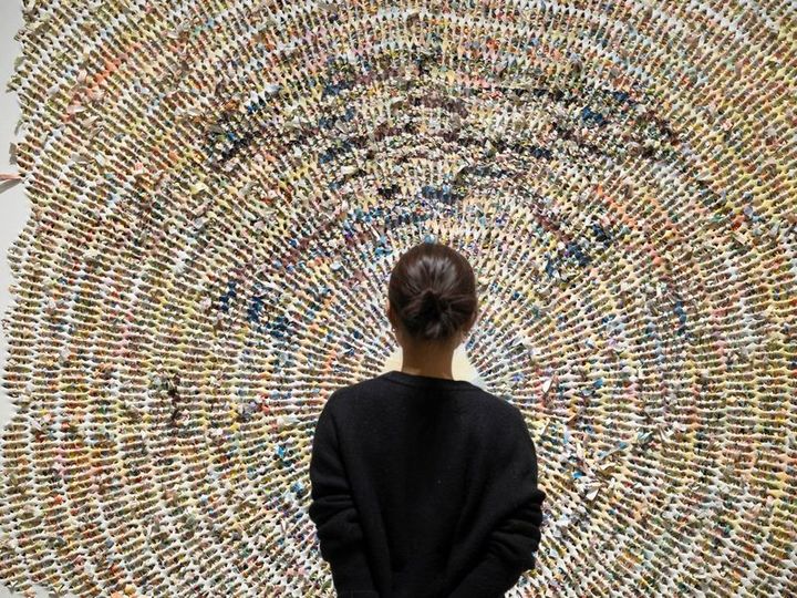 신성희 《꾸띠아주, 누아주》 전시 전경 *재판매 및 DB 금지