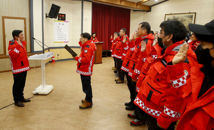 [곡성=뉴시스] 전남 곡성군 산불전문예방진화대 출범. (사진=곡성군청 제공). photo@newsis.com *재판매 및 DB 금지