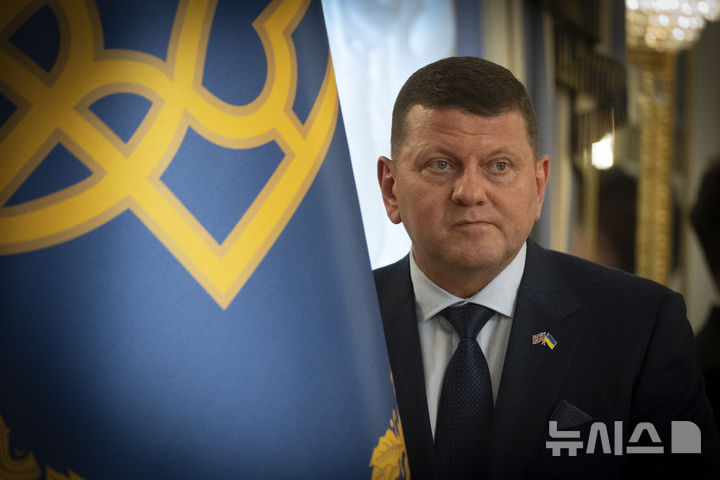 젤렌스키, '잠룡'들과 잇따라 회동…'대항마' 잘루즈니와도 만나