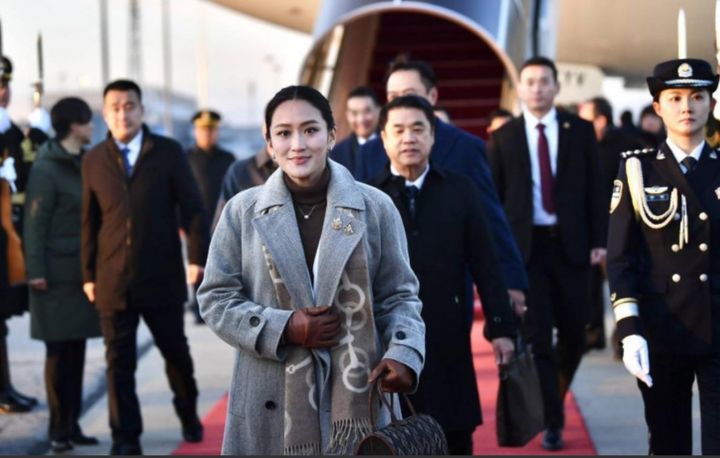 [서울=뉴시스] 패통탄 친나왓 태국 총리가 5일 베이징에 도착해 나흘간의 중국 방문을 시작했다. (출처: 방콕포스트) 2025.02.06. *재판매 및 DB 금지