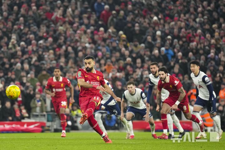 [리버풀=AP/뉴시스] 잉글랜드 프로축구 프리미어리그(EPL) 토트넘홋스퍼의 손흥민. 2025.02.06.