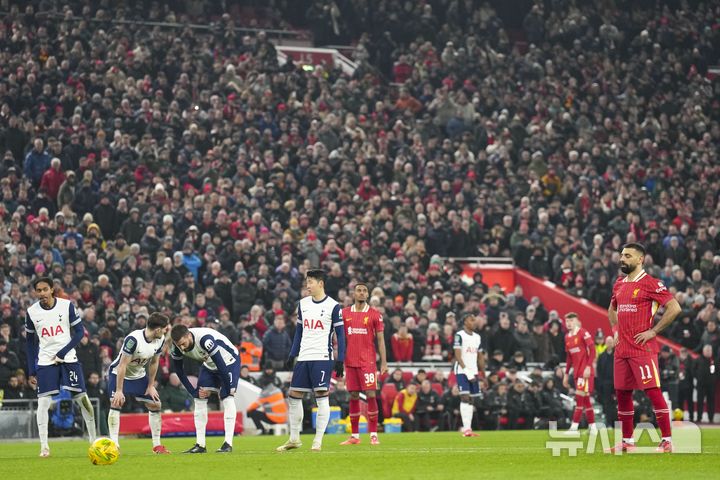 [리버풀=AP/뉴시스] 잉글랜드 프로축구 프리미어리그(EPL) 토트넘홋스퍼의 손흥민. 2025.02.06.