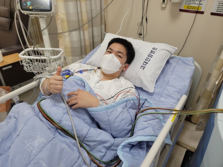 [울산=뉴시스] 구미현 기자 = 군 복무 중 조혈모세포를 기증한 울산과학대학교 간호학부 배정호 학생 (사진=울산과학대 제공) 2025.02.07. photo@newsis.com *재판매 및 DB 금지