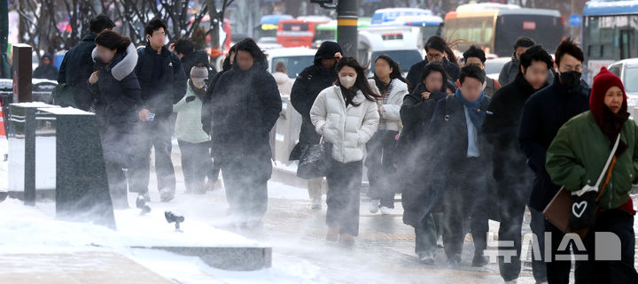 충북, 한낮도 -3~1도 '추위'…중·남부 눈 1㎝ 안팎
