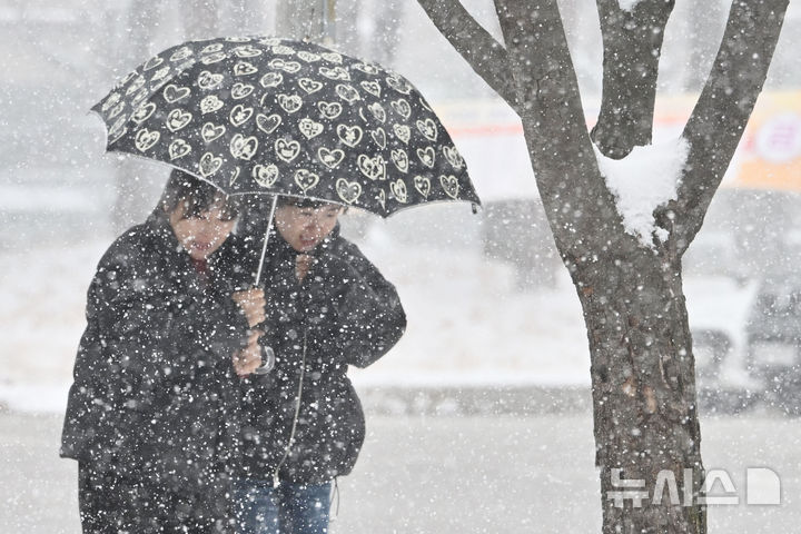 한파 속 전남 북서부 대설특보…10㎝ 이상 적설량 예보