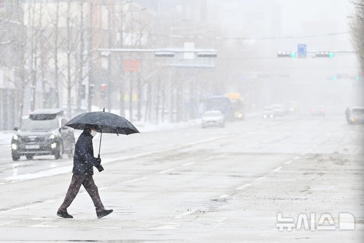 전남 6곳 대설주의보…서부권 최대 10㎝ 이상 눈 예보