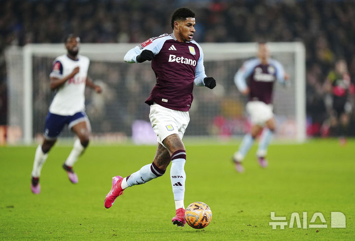 [버밍엄=AP/뉴시스]아스톤빌라로 임대된 래시포드. 2025.02.09.