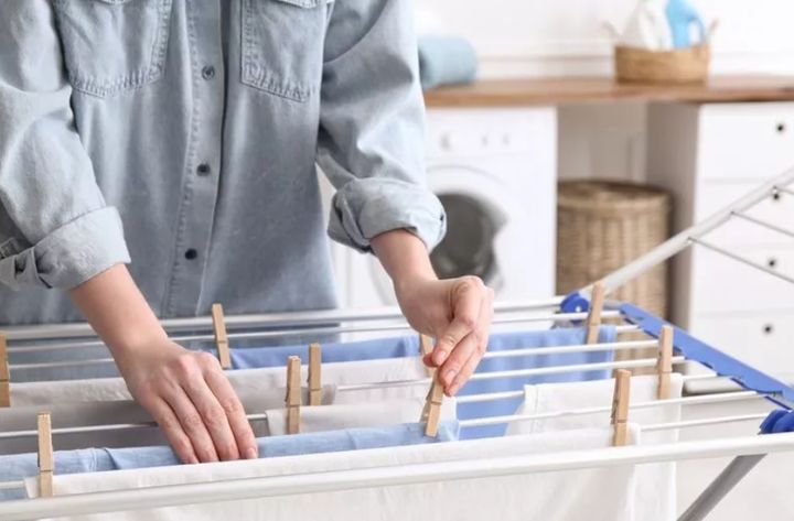 [서울=뉴시스]겨울철 실내에서 빨래를 말리는 것이 건강에 심각한 위험을 초래할 수 있다는 경고가 나왔다. (사진=manchestereveningnews) *재판매 및 DB 금지