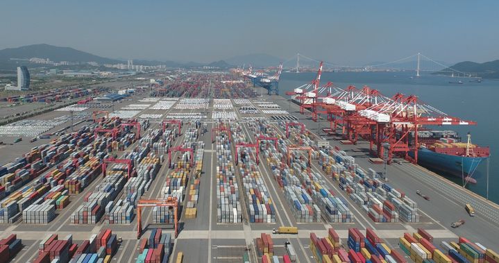 [광양=뉴시스] 여수광양항 콘테이너부두. (사진=뉴시스DB) photo@newsis.com *재판매 및 DB 금지