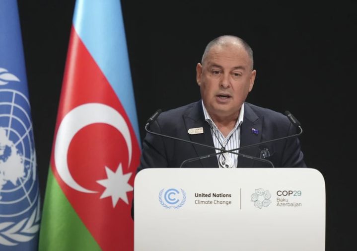 [바쿠=AP/뉴시스] 쿡 아일랜드 마크 브라운 총리가 지난해 11월 13일 아제르바이잔 바쿠에서 열린 ‘COP29 유엔 기후 정상회의’에서 발언하고 있다. 2025.02.11. *재판매 및 DB 금지