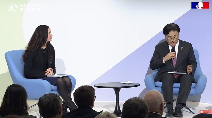 유상임 과학기술정보통신부 장관이 10일(현지시각) 프랑스 파리에서 열린 제3차 AI 국제 정상회의에서 '전세계적으로 경쟁력 있고 지속가능한 AI 생태계 확장' 세션에 참여해 발언하고 있다. (사진=프랑스 유럽외교부 유튜브 캡처) *재판매 및 DB 금지