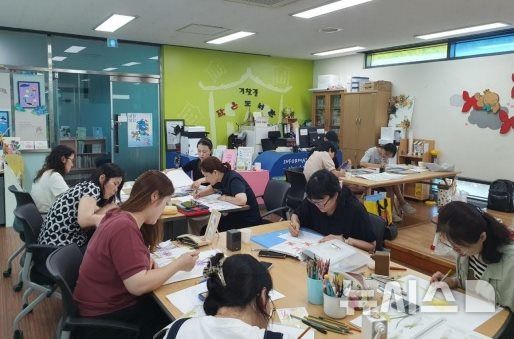 [완주=뉴시스] 완주군 기찻길작은도서관 모습. *재판매 및 DB 금지