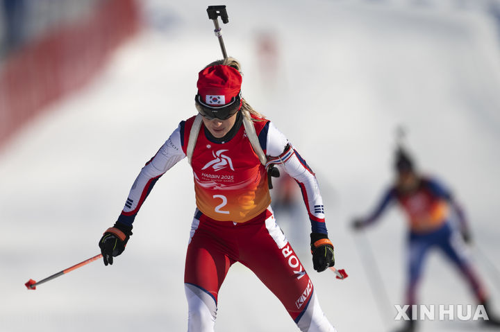 [야부리=AP/뉴시스]한국 바이애슬론 귀화 선수 압바꾸모바. 2025.02.11