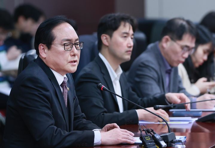 [서울=뉴시스] 정인교 산업통상자원부 통상교섭본부장이 11일 오후 서울 종로구 한국무역보험공사에서 미국 신정부 철강 알리미늄 관세 대응 업계 간담회를 주재하고 있다. (사진=산업통상자원부 제공) 2025.02.11. photo@newsis.com *재판매 및 DB 금지