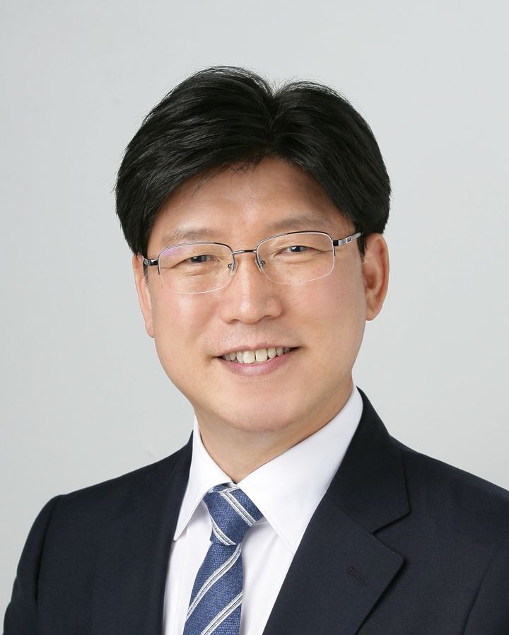 [대구=뉴시스] 경북대 최세휴 공과대학장, 과기부 장관 표창. (사진=경북대 제공) photo@newsis.com *재판매 및 DB 금지