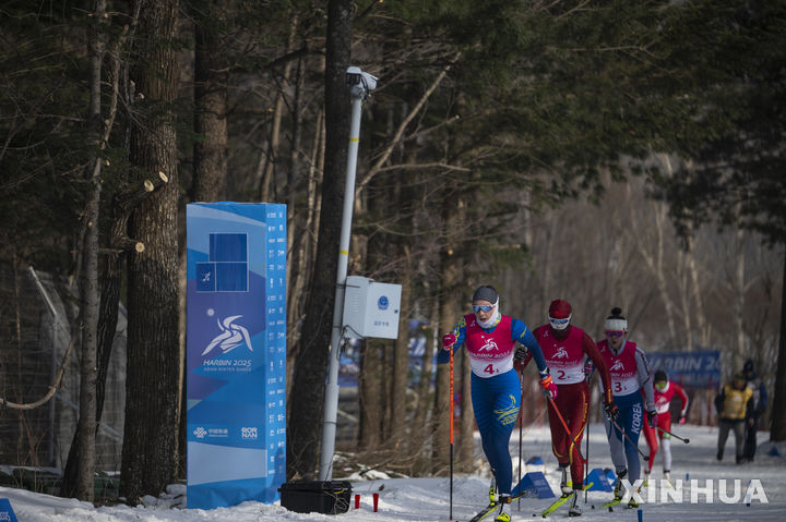 [야불리=신화/뉴시스] 2025 하얼빈 동계아시안게임 크로스컨트리 경기 장면. 2025. 2. 12.