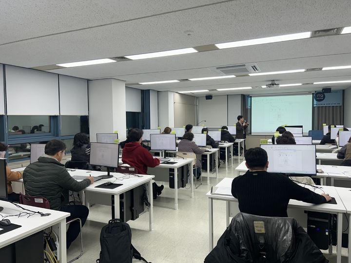 [상주=뉴시스] 이차전지 전문교육 (사진=상주시 제공) 2025.02.13 photo@newsis.com *재판매 및 DB 금지