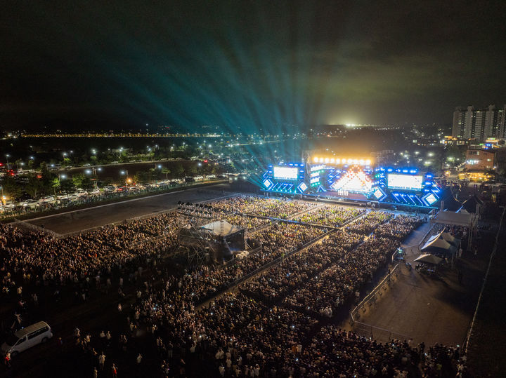 [보령=뉴시스] 지난해 KBS 케이팝 슈퍼라이브 모습. (사진=보령시청 제공) 2025.02.13. photo.newsis.com *재판매 및 DB 금지