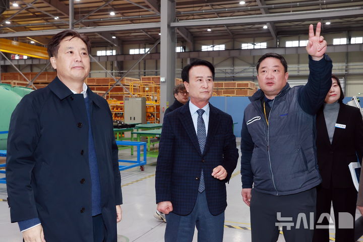 박동식 사천시장, 우주항공산업기업 방문해 '현장 소통'