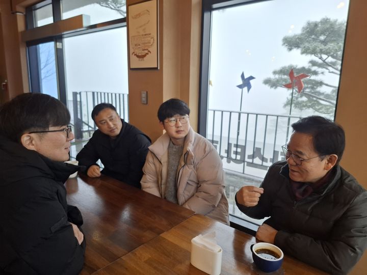 [산청=뉴시스] 산청군의회 산청군의회 김수한 의장 *재판매 및 DB 금지 *재판매 및 DB 금지