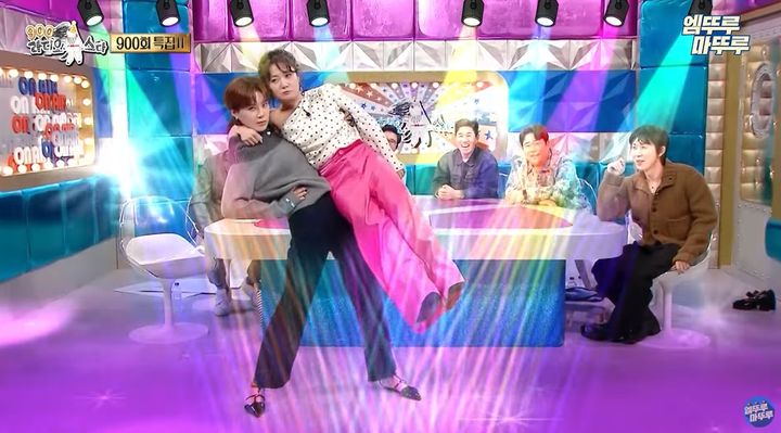 [서울=뉴시스] 코미디언 박나래가 장도연과의 변함없는 우정을 자랑했다. (사진=MBC TV 예능 프로그램 '라디오 스타') *재판매 및 DB 금지