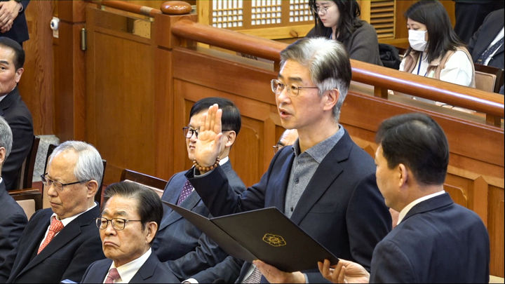 [서울=뉴시스] 김근수 기자 = 12·3 비상계엄에 가담한 혐의로 구속기소된 김봉식 전 서울경찰청장이 법원에 보석을 청구했다. 사진은 김 전 청장. (사진= 헌법재판소) 2025.02.13. photo@newsis.com *재판매 및 DB 금지
