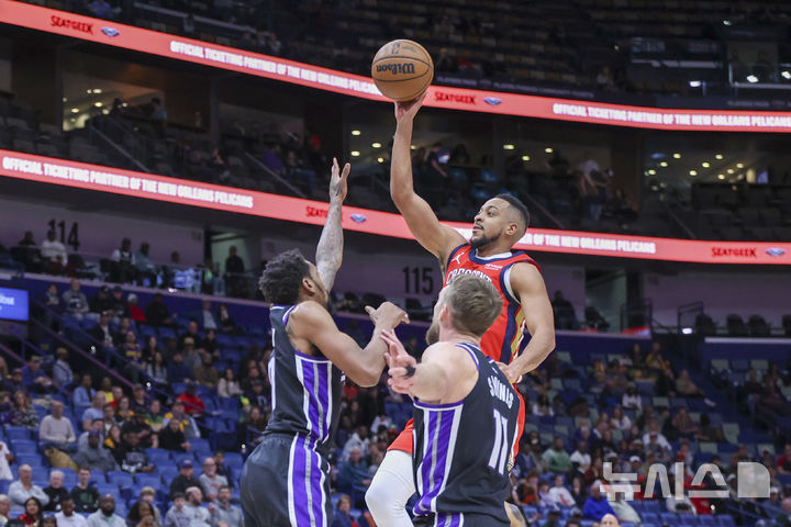 [뉴올리언스=AP/뉴시스] 미국프로농구(NBA) 뉴올리언스 펠리컨스의 C.J.맥컬럼. 2025.02.13.