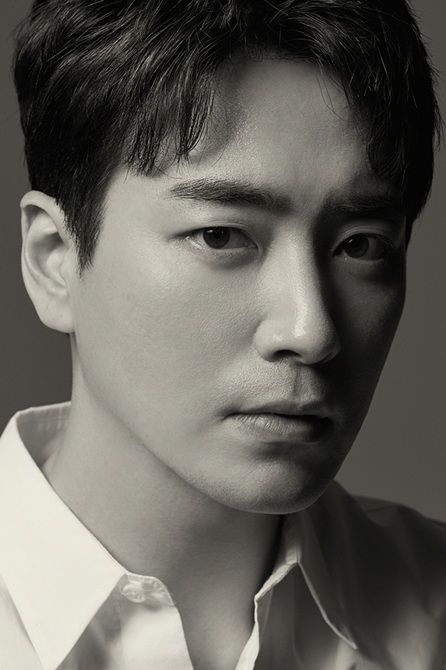 [서울=뉴시스] 배우 이준혁. (사진=에이스팩토리 제공) 2025.02.15 photo@newsis.com *재판매 및 DB 금지