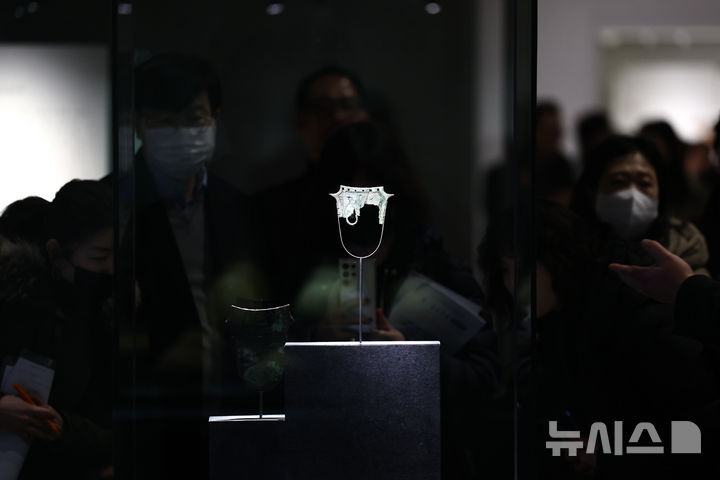 [서울=뉴시스] 김명년 기자 = 14일 오전 서울 용산구 국립중앙박물관에서 ‘선사 고대관 개편’ 언론공개회가 진행되고 있다. 국립중앙박물관은 1층 상설전시 중 구석기실, 신석기실, 청동기실, 고조선부여삼한실, 고구려실 개편하고 어린이를 위한 '배움 공간'도 조성했다. 2025.02.14. kmn@newsis.com