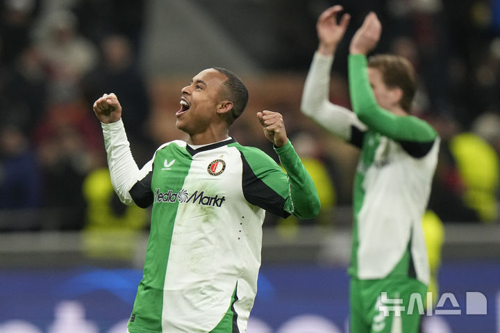 [밀라노=AP/뉴시스] 네덜란드 프로축구 에레데비시 페예노르트의 이고르 파이샹. 2025. 2. 18.