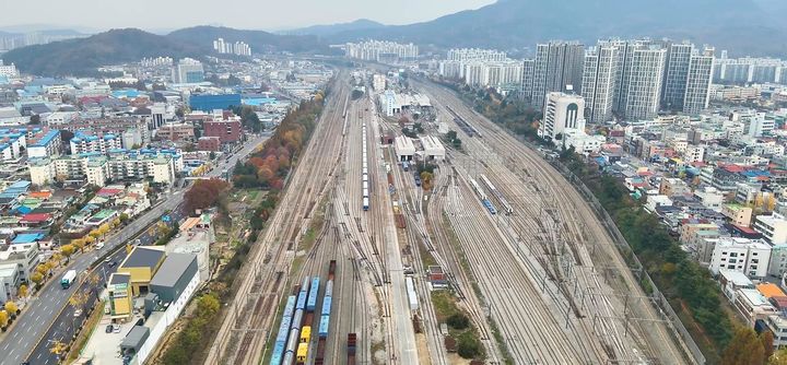 [대전=뉴시스]대전 조차장 이전 및 입체화 사업이 정부의 철도지하화 통합개발 사업에 선정됐다. 대전 조차장. (사진=대전시 제공) 2025. 02. 19 photo@newsis.com *재판매 및 DB 금지