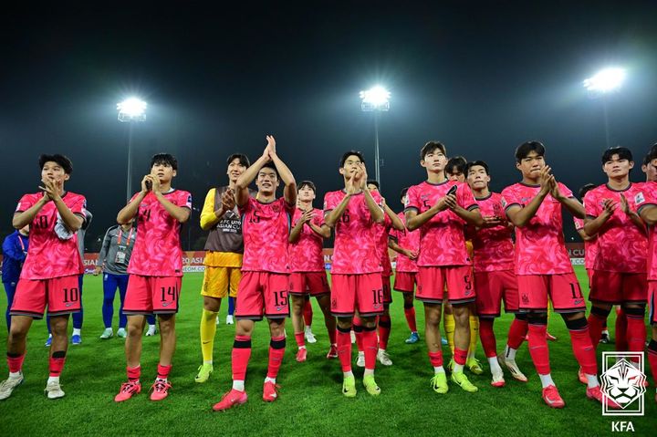 [서울=뉴시스] 이창원 감독이 지휘하는 20세 이하(U-20) 남자 축구대표팀. (사진=대한축구협회 제공) *재판매 및 DB 금지