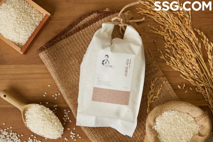 [서울=뉴시스] SSG닷컴은 국제공인 쌀 전문가 주서빈 밥소믈리에와 손잡고 고품질 상품으로 기획한 삼광·신동진·현미식 블렌딩미 3종을 출시한다고 20일 밝혔다. (사진=쓱닷컴 제공) *재판매 및 DB 금지