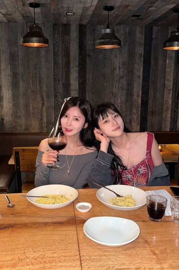 [서울=뉴시스] 이영유(왼쪽), 고(故) 김새론. (사진=이영유 인스타그램 캡처) 2025.02.20. photo@newsis.com&nbsp; *재판매 및 DB 금지