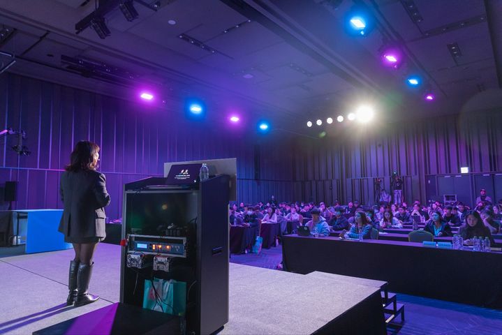 [서울=뉴시스] 지난해 12월 배민외식업컨퍼런스에서 AI 관련 강의를 진행 중인 모습(사진=우아한형제들 제공) *재판매 및 DB 금지