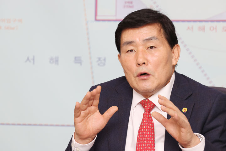 [인천=뉴시스] 문경복 인천 옹진군수. (사진=옹진군 제공) 2024.02.20. photo@newsis.com *재판매 및 DB 금지