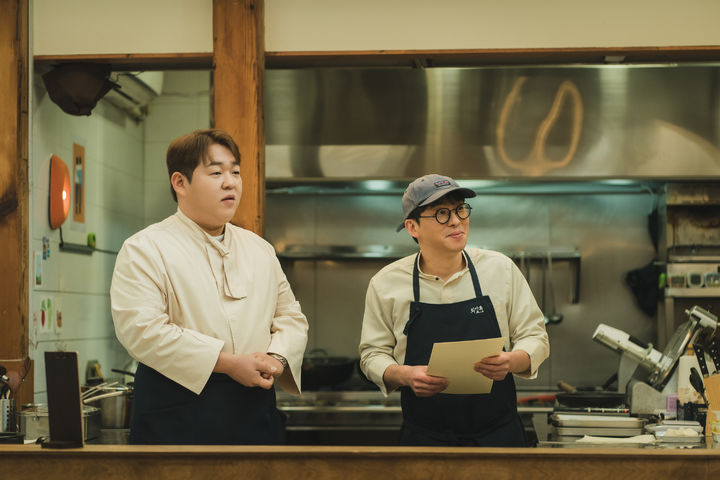 [주말의 OTT] 신동엽·이수지 시트콤 출격