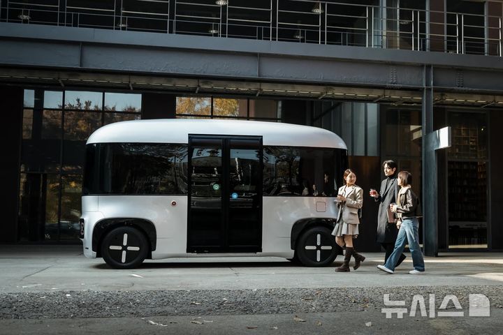 [경주=뉴시스] 경주 보문관광단지에 도입될 자율주행 셔틀버스. (사진=경주시 제공) 2025.02.22. photo@newsis.com 