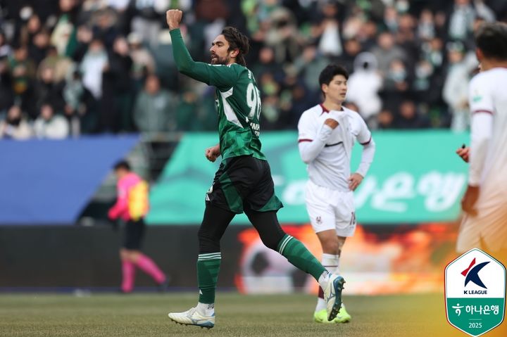 [서울=뉴시스] 프로축구 K리그1 전북현대의 콤파뇨. (사진=한국프로축구연맹 제공) *재판매 및 DB 금지
