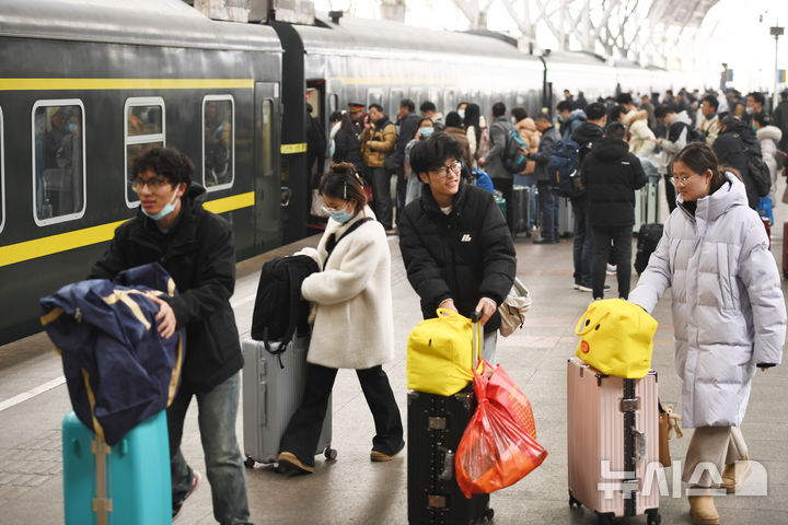 中 춘제대이동 2월2일 시작…40일간 95억명 이동 예상